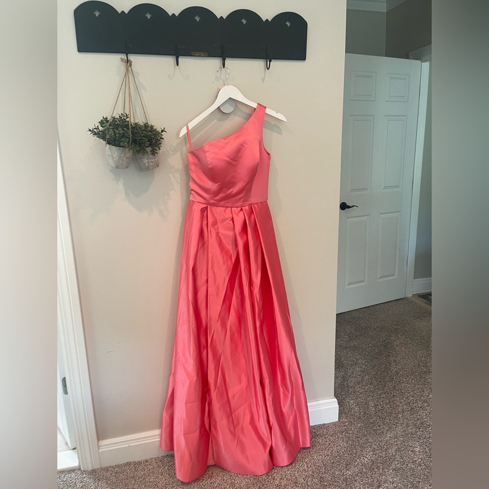 Hebeos brand new bridesmaids gown.